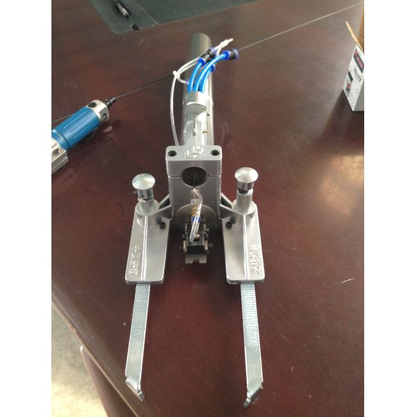 Manual Plastic Window Corner Cleaning Machine