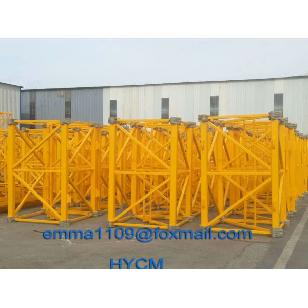 QTZ6513 Top Slewing Tower Crane Free Height 45meters 2.5m Mast Section